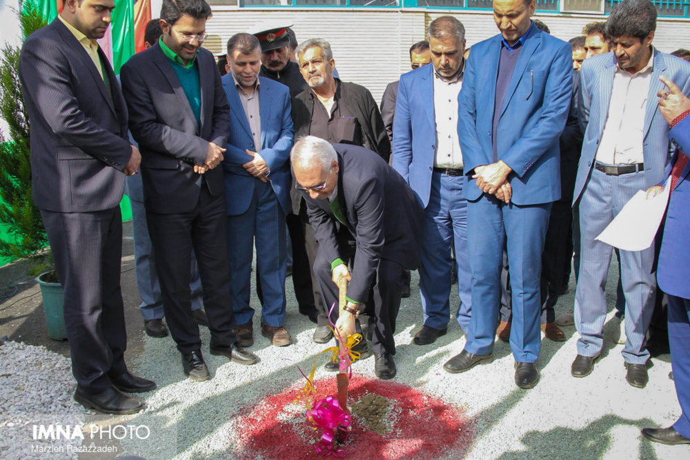 بهره برداری از پروژه های پایانه های شهرداری اصفهان