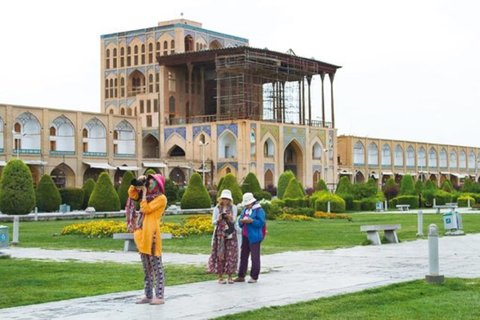 ایران می‌تواند آینده موفقی در زمینه گردشگری داشته باشد