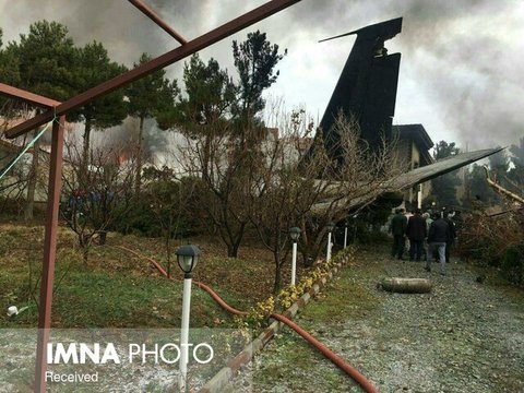 Boeing 707 cargo plane crashes in Iran

