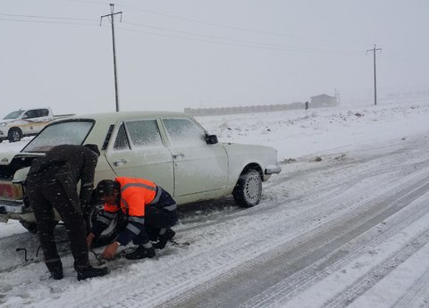 ضرورت همراه‌داشتن تجهیزات زمستانی برای تردد در محورهای غربی اصفهان