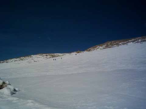 تجربه یک روز پر هیجان در قله کوه شنلی