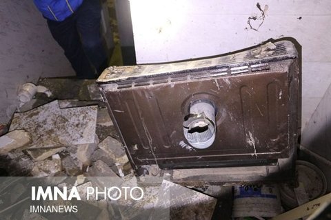 زنده به گور شدن خانواده بیرجندی  در انفجار خانه