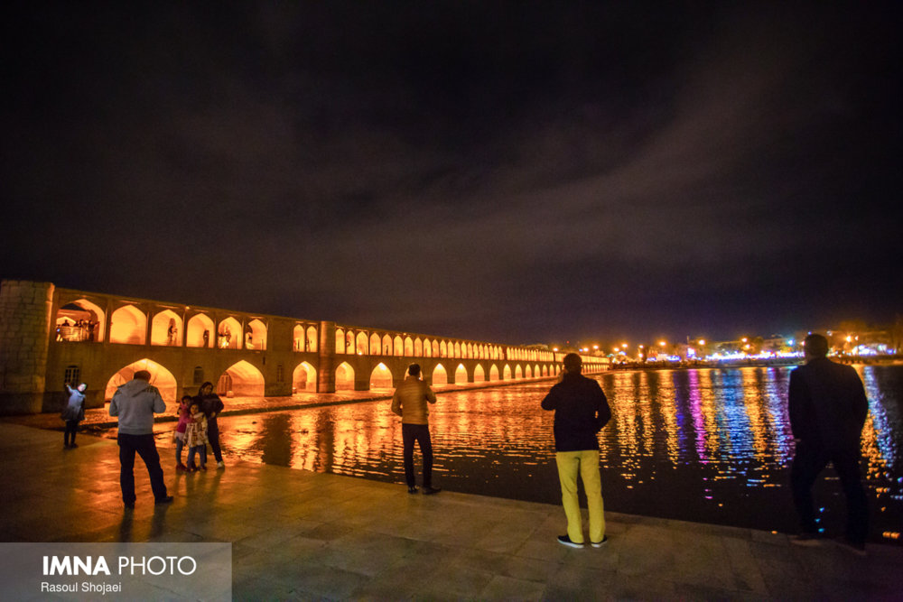 Nighttime tourism to get flourished in Isfahan