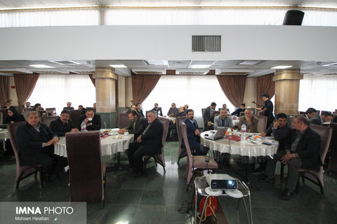 جلسه ستاد بحران شهرداری اصفهان