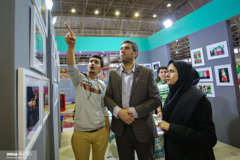 افتتاح نمایشگاه دهه فجر انقلاب اسلامی