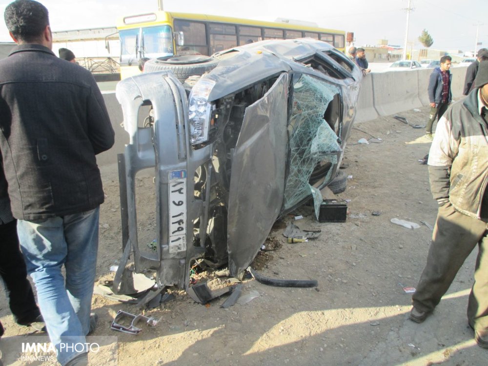 ۵ کشته و مجروح در حادثه برخورد سمند با کامیون