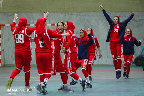 تیم های صعود کننده به مرحله نیم نهایی لیگ بسکتبال بانوان مشخص شدند
