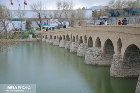 وضعیت رودخانه زاینده رود از بحران خارج شد