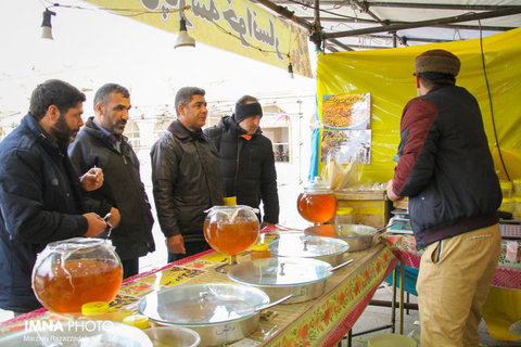 نمایشگاه بزرگ سوغات و هدایا در میدان امام علی (ع)