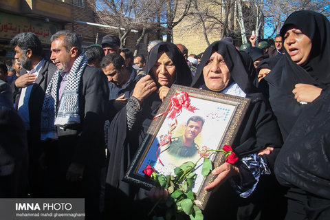 تشییع و تدفین شهیدان مدافع وطن در سمیرم