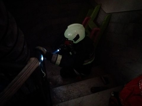 حریق زیر زمین در خیابان جابر انصاری اطفاء شد