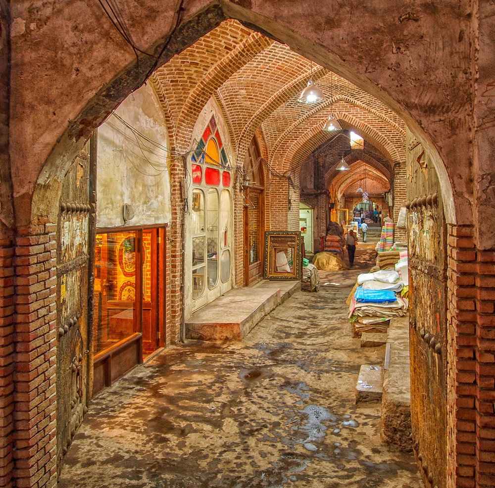 IMNA - Iran home of largest roofed bazaar in world
