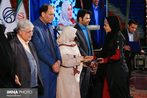 جشن روز زن و تشویق تحصیلی فرزندان شهرداری اصفهان