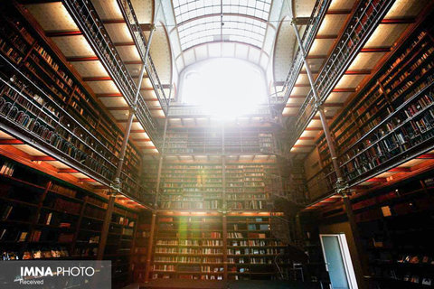 کتابخانه Cuypers؛ قدیمی‌ و بزرگ‌ترین کتابخانه در آمستردام هلند
