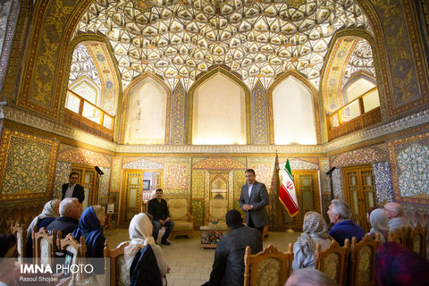 تجربه های "ایسی" در اصفهان