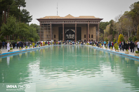 Reflection of splendid Safavid mansion

