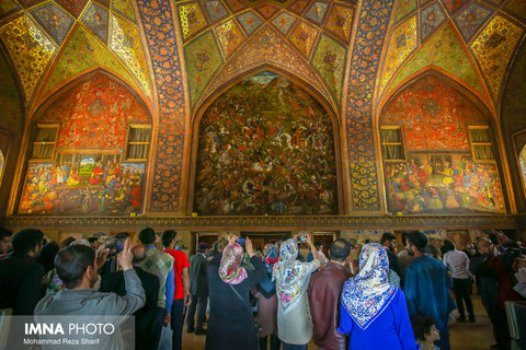 Reflection of splendid Safavid mansion
