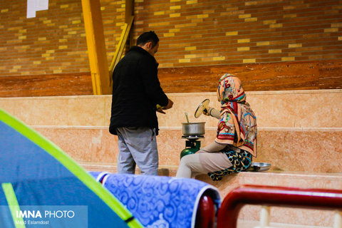 اسکان مسافران نوروزی در ورزشگاه ها