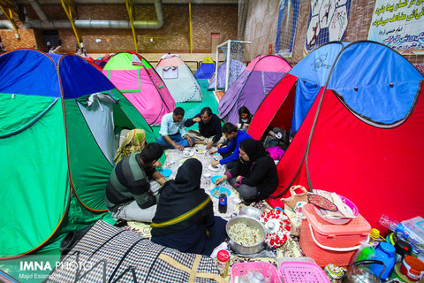 اسکان مسافران نوروزی در ورزشگاه ها