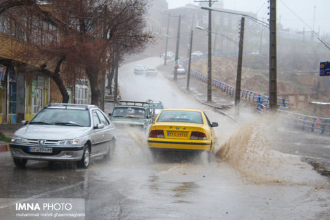 بارندگی در شهر اصفهان سیل آسا نیست/ بارش های خوبی در سرشاخه زاینده رود خواهیم داشت 