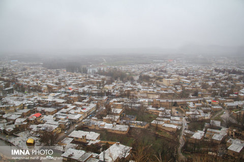 بارش پراکنده در نیمه شمالی اصفهان/ مه پدیده غالب است