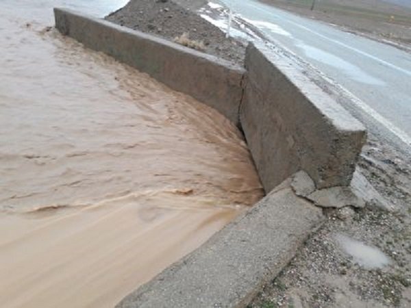 وقوع سیلاب در اصفهان ٩٠٠ میلیارد تومان خسارت وارد کرد