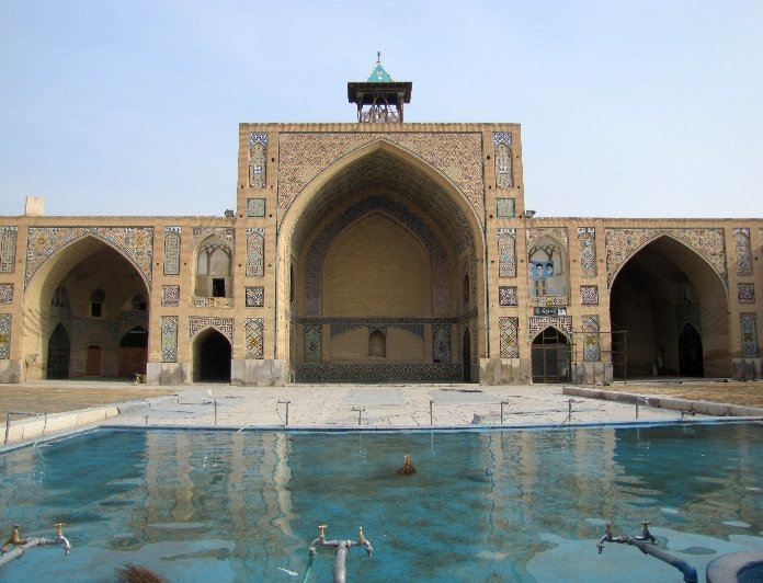 مسجد حکیم؛ پل میان ایمان و زندگی روزمره در اصفهان