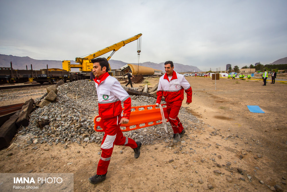 Relief and rescue maneuver of Isfahan's train staff