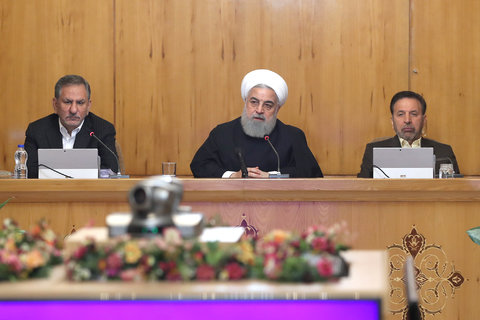 روحانی: وارد یک جنگ تحمیلی شده ایم