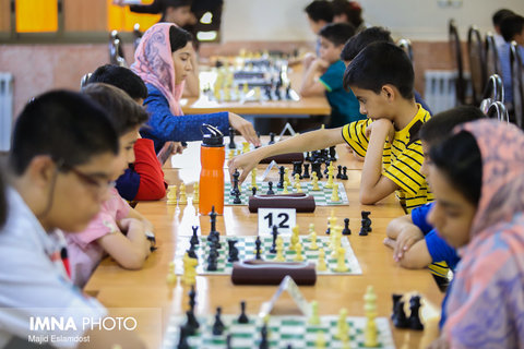 مسابقات شطرنج جام مولای عرشیان