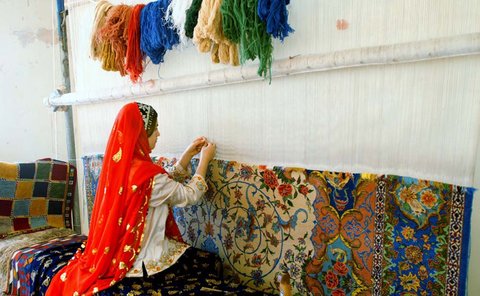 ۲ میلیون ایرانی در حوزه فرش دستباف فعالیت می کنند