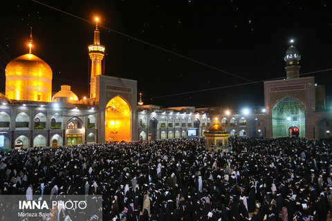 "Iranian observe "Night of Destiny 