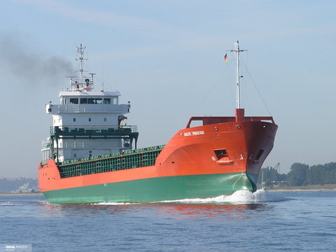 پهلوگیری ۶ کشتی حامل ۳۴۰ هزار تن کالای اساسی در بندر چابهار