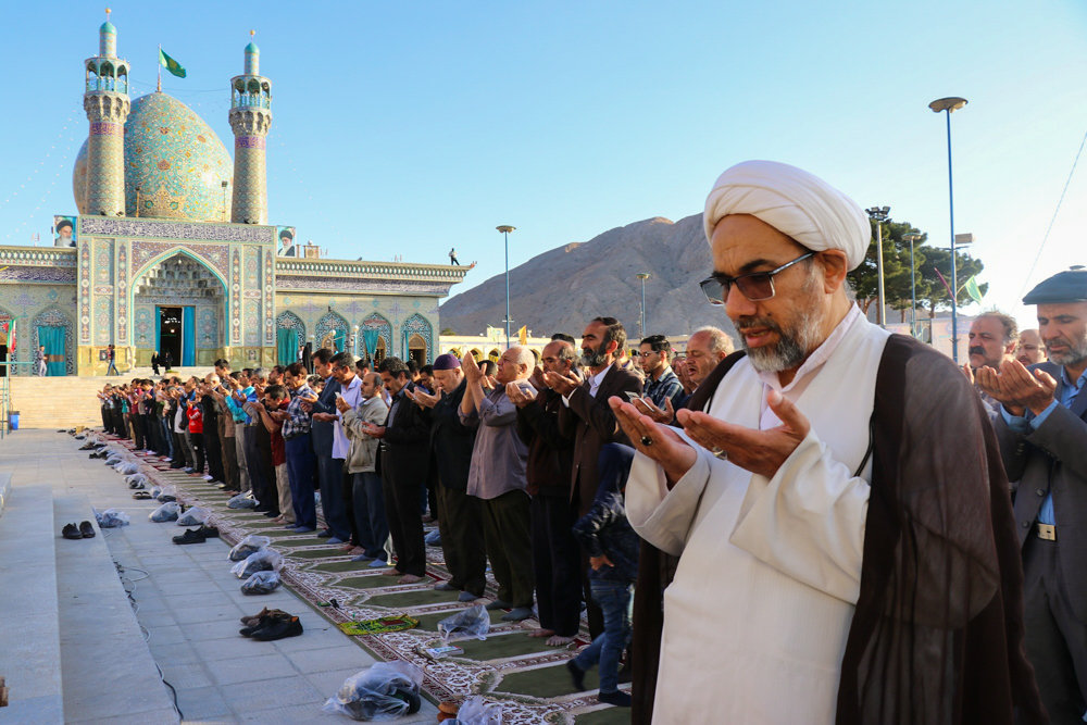نماز عید سعید فطر در شهرضا