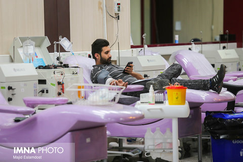 کاهش ۵۰ درصدی اهدای خون در اصفهان/ذخیره خونی مناسب نیست