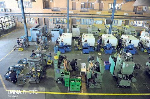راه‌اندازی کارگاه‌های تولیدی در شهرداری شیرین‌سو