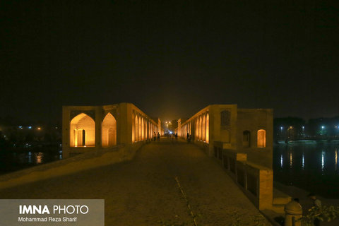 گرد و غبار هوای اصفهان