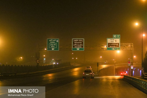 گرد و غبار هوای اصفهان