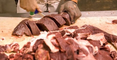 عرضه ذخایر گوشت منجمد گوساله به قیمت ۵۵ هزار تومان 