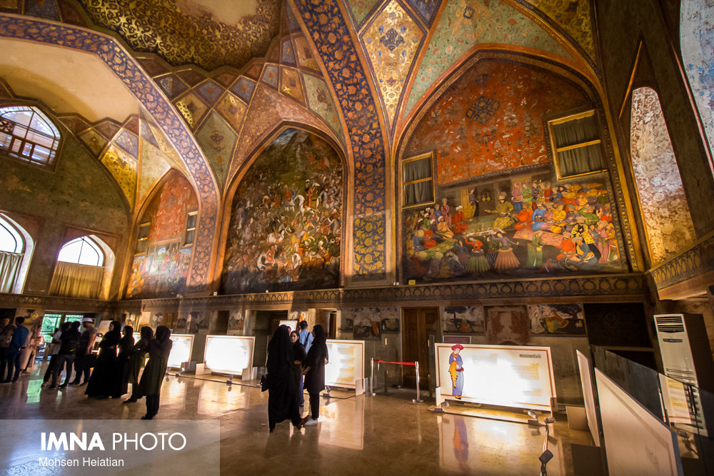 Chehel Sotoun palace hosts Shahnameh recitation event