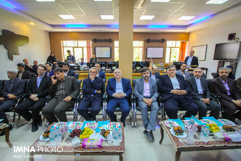رونمایی سامانه های جدید شرکت برق استان اصفهان