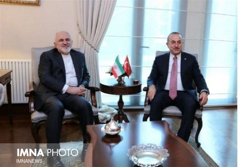 نشست دو جانبه وزرای خارجه ایران و ترکیه در اصفهان آغاز شد