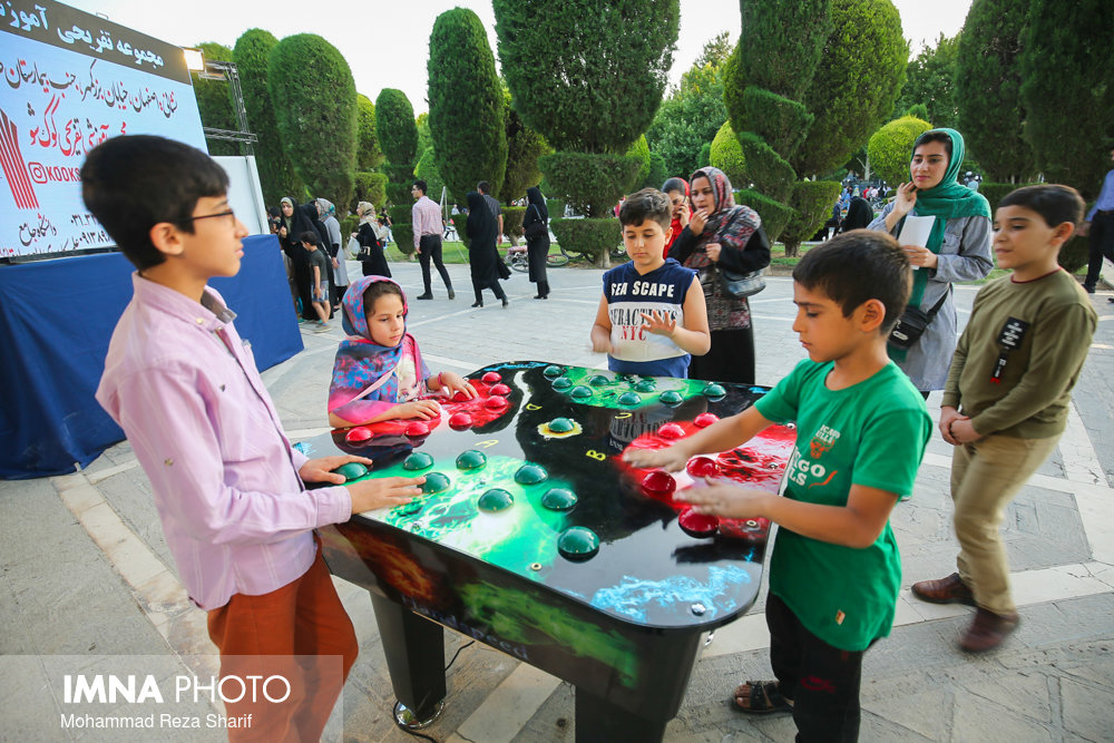 «۹۰دقیقه» بازی و سرگرمی در باغ غدیر اصفهان