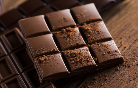 خوردن شکلات به سلامت قلب کمک می‌کند