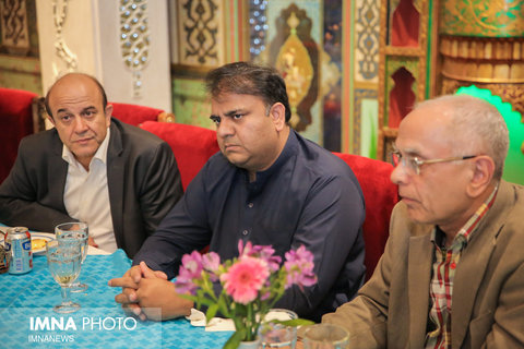 سفر وزیر علوم پاکستان به اصفهان