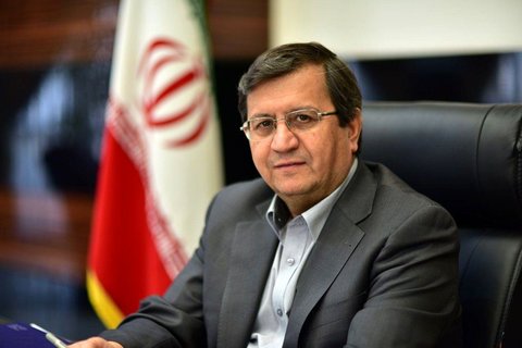 همتی: اقتصاد ایران مسیر رشد صادرات نفتی و غیرنفتی را طی می‌کند