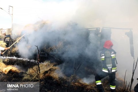 مهار آتش‌سوزی در مراتع روستای شهرستانک