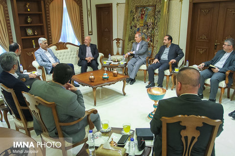 دیدار وزیر ورزش کشور عراق با استاندار اصفهان