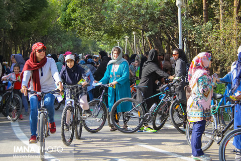 افتتاح اولین پیست دوچرخه سواری ویژه بانوان