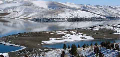 Gheshlagh Dam Lake in Sanandaj